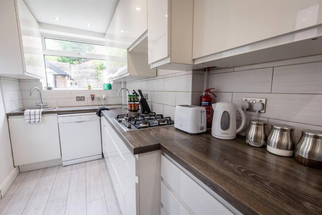 Windsor House 3 Bedrooms Sleeps 8 Manchester Exterior foto