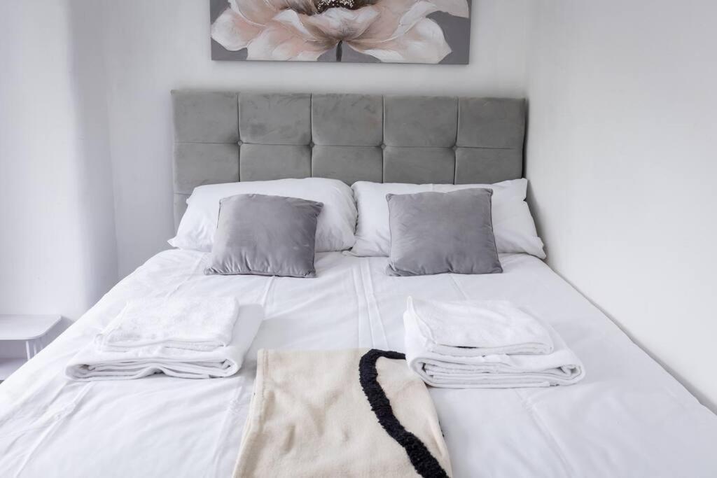 Windsor House 3 Bedrooms Sleeps 8 Manchester Exterior foto