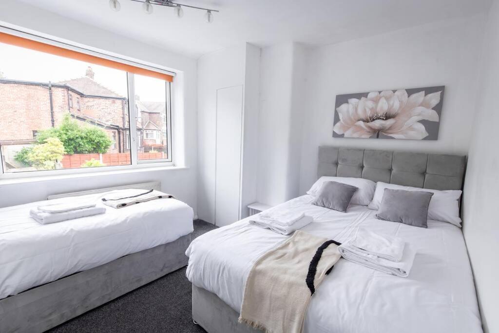 Windsor House 3 Bedrooms Sleeps 8 Manchester Exterior foto